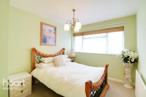 2 Keymer Close, Biggin Hill, Westerham, TN16 3DF