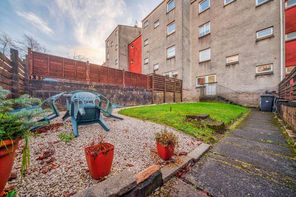 Ash Road, Abronhill, Cumbernauld 3 bed £49,995
