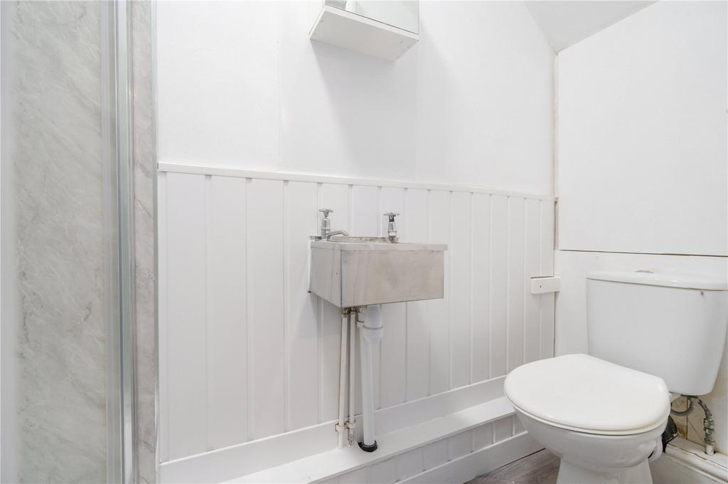 Shower Room (2)