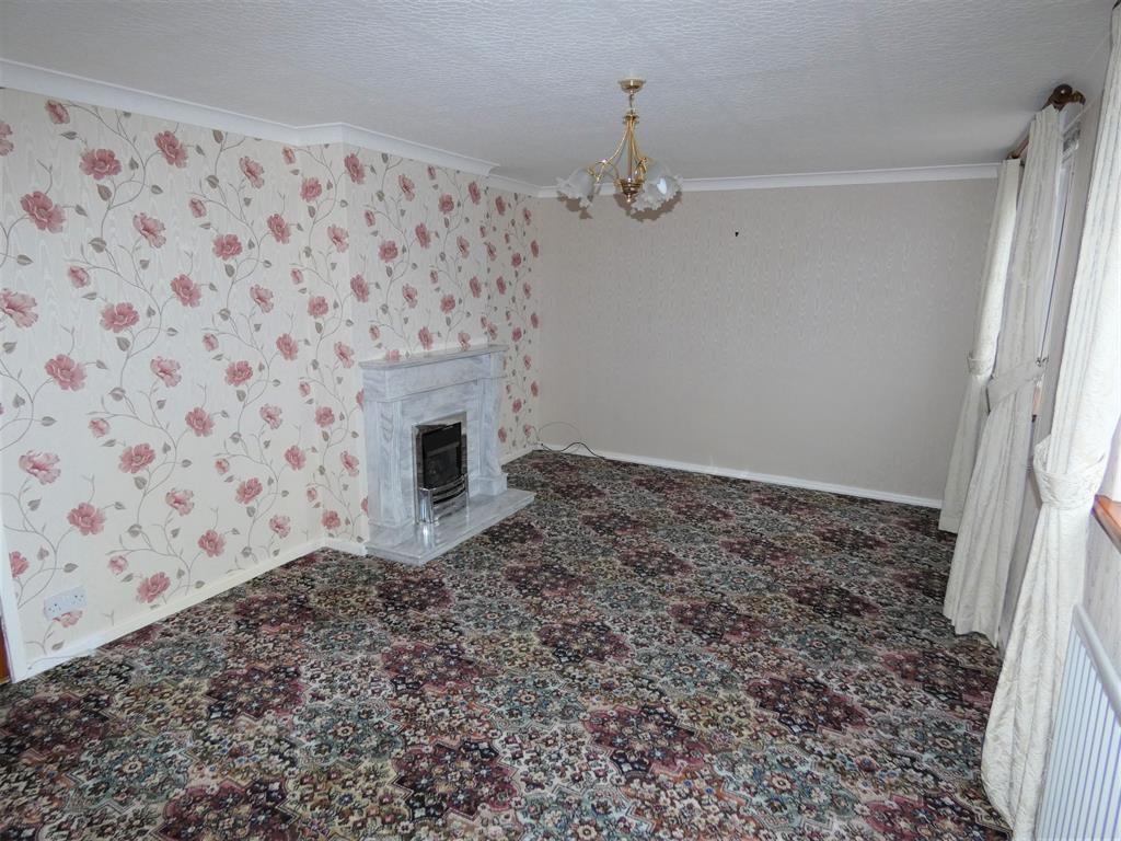 Levens Drive, Carlisle, CA2 6JE 3 bed semidetached house £135,000