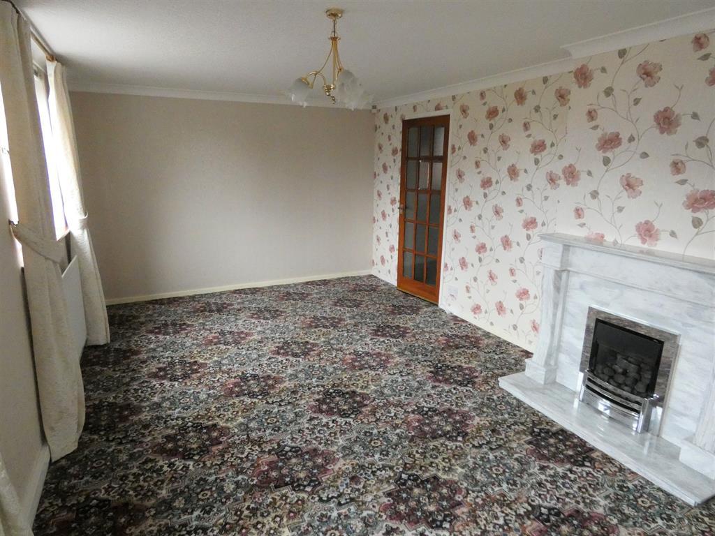 Levens Drive, Carlisle, CA2 6JE 3 bed semidetached house £135,000