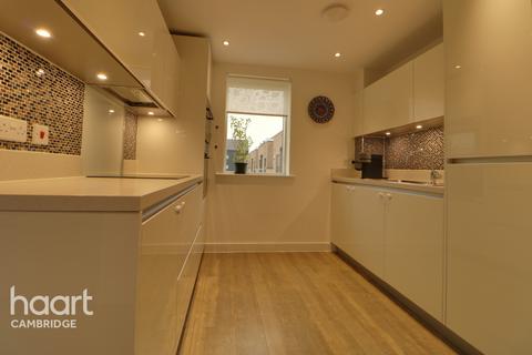 7 Overhill Close, Trumpington, Cambridge, CB2 9FE