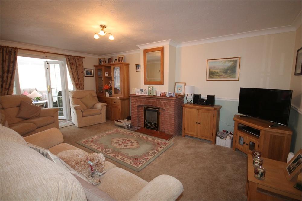 Cherrywood Drive, COLCHESTER 3 bed detached bungalow £460,000