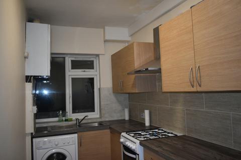 2 bedroom flat to rent, Northolt Road South Harrow, HA2