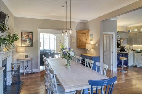 33 Richmond Road, London, SW20 0PG