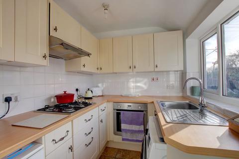 9 Holt Gardens, Studley, B80 7NU