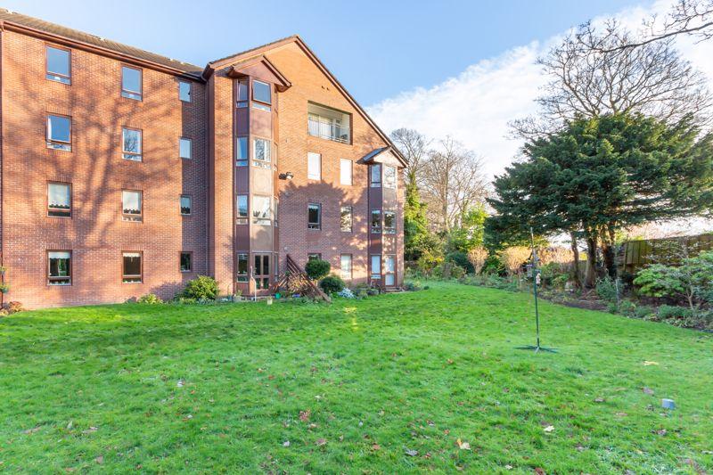 Ettrick Lodge, The Grove, Gosforth... 2 bed retirement property £130,000