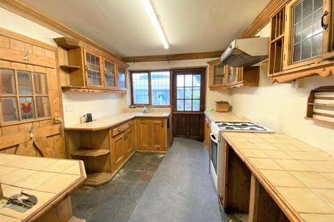 25 Amroth Road, Cardiff, CF5 5DR