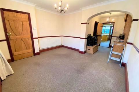 25 Amroth Road, Cardiff, CF5 5DR