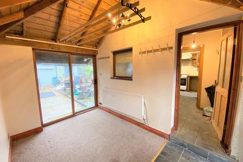 25 Amroth Road, Cardiff, CF5 5DR