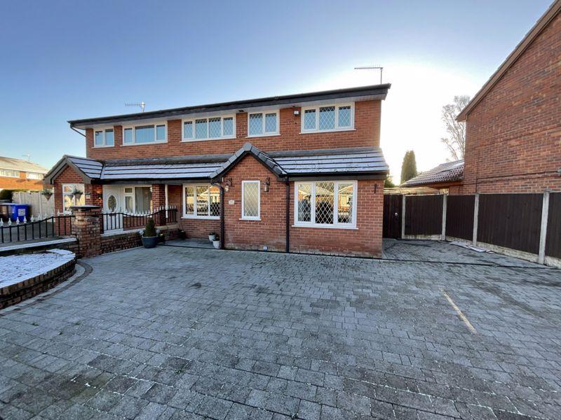 Constance Avenue, Trentham 4 bed semidetached house £255,000