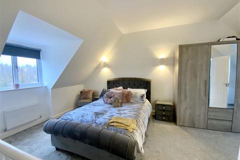 58 Eyam Way, Waverley, Rotherham, S60 8BQ