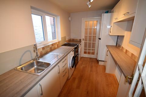 2 bedroom terraced house to rent, Close Street, Carlisle