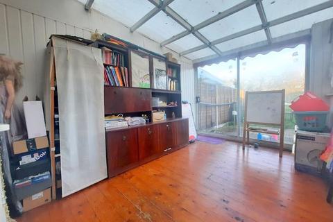 348 Bedfont Lane, Feltham, TW14 9SA