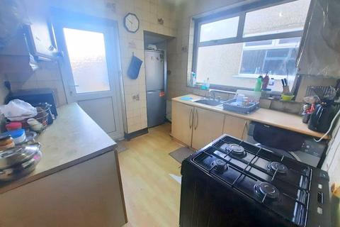 348 Bedfont Lane, Feltham, TW14 9SA