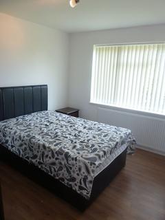 3 bedroom semi-detached house to rent - Perry Hill Road, Oldbury