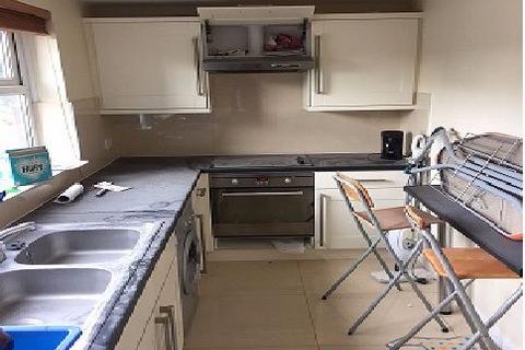 3 bedroom semi-detached house to rent, LINKS WAY, HENDON, NW4 1JR