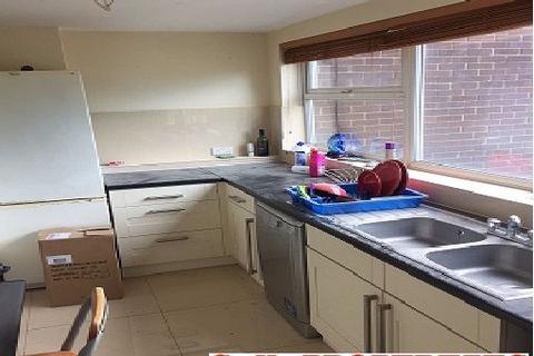 3 bedroom semi-detached house to rent, LINKS WAY, HENDON, NW4 1JR