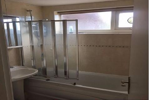3 bedroom semi-detached house to rent, LINKS WAY, HENDON, NW4 1JR