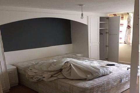 3 bedroom semi-detached house to rent, LINKS WAY, HENDON, NW4 1JR