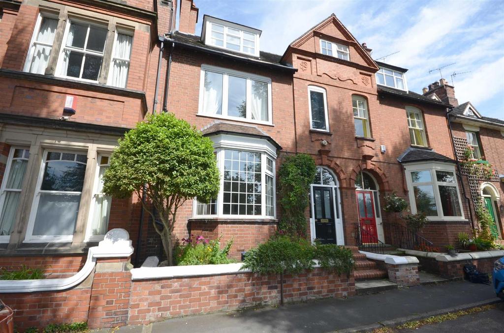 Granville Terrace, Stone 5 bed terraced house £545,000