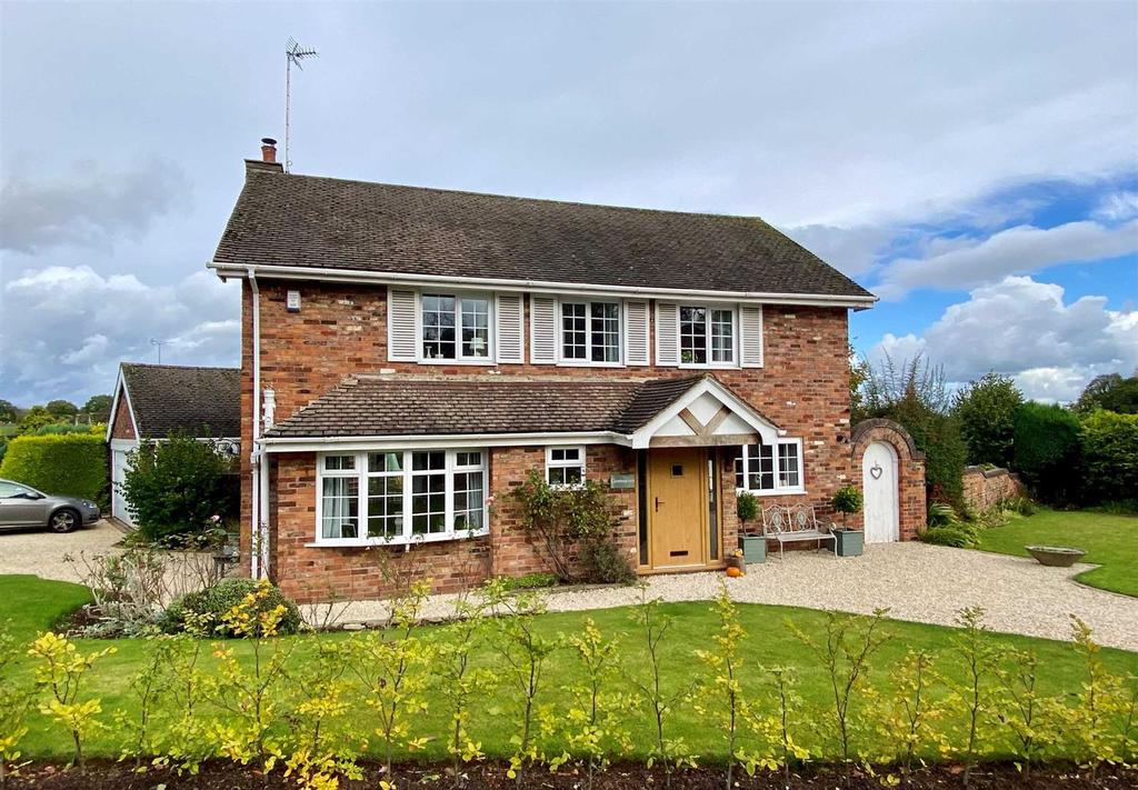 Meadow Lane, Fulford, Stone 4 bed detached house £530,000