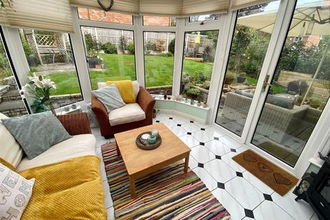 6 Augustine Close, Stone, ST15 8XX