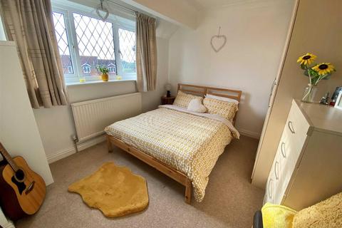 6 Augustine Close, Stone, ST15 8XX