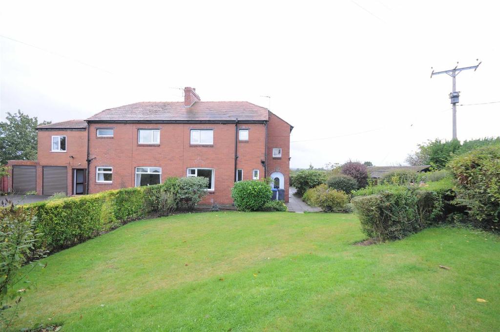 Draycott Old Road, Forsbrook, StokeonTrent 3 bed semidetached house £175,000