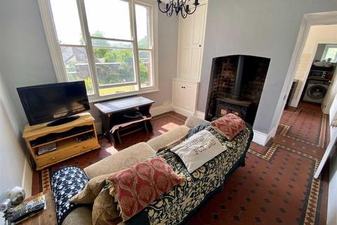 19 Berkeley Street, Stone, ST15 8LS