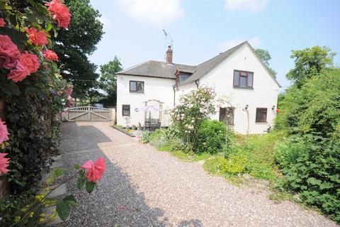 Shaw Lodge Farm Stone Road, Fradswell, Stafford, ST18 0HA