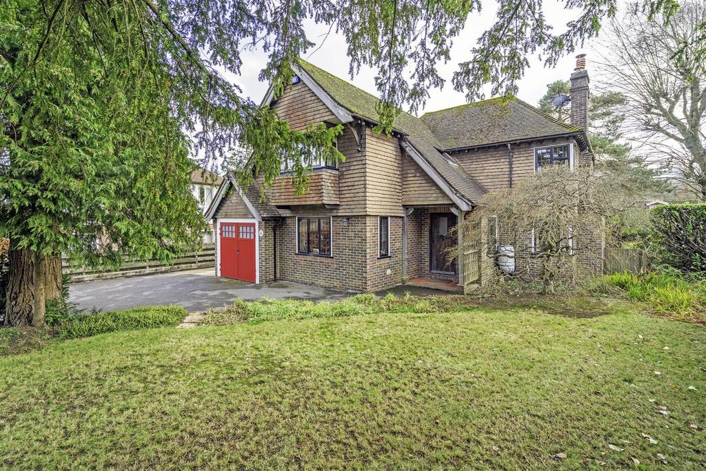 Eridge Road, Crowborough 4 bed detached house £625,000