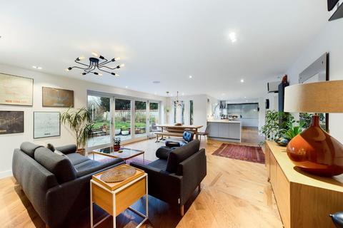 16 Bedford Road, Denton, Northampton, NN7 1DR