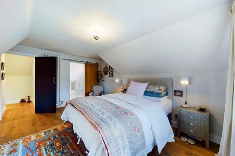 16 Bedford Road, Denton, Northampton, NN7 1DR