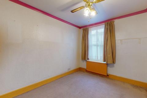 23 Garden Road, Folkestone, CT19 5RA