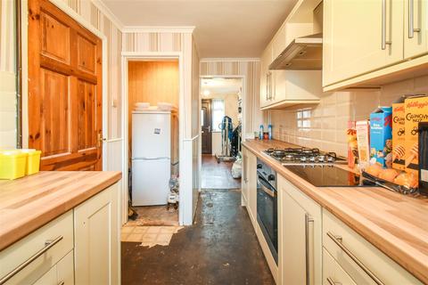 15 Windermere Close, Blackburn, BB1 5LR
