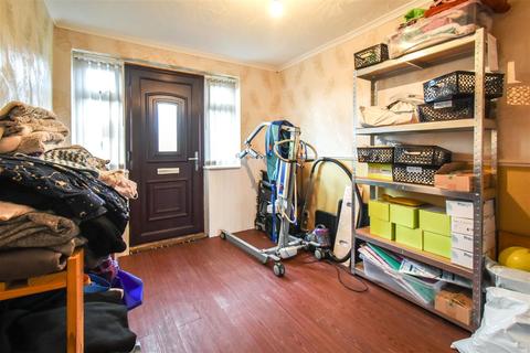 15 Windermere Close, Blackburn, BB1 5LR