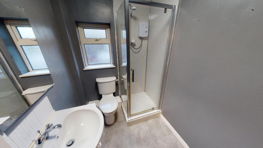 Ormskirk Road Shower Room