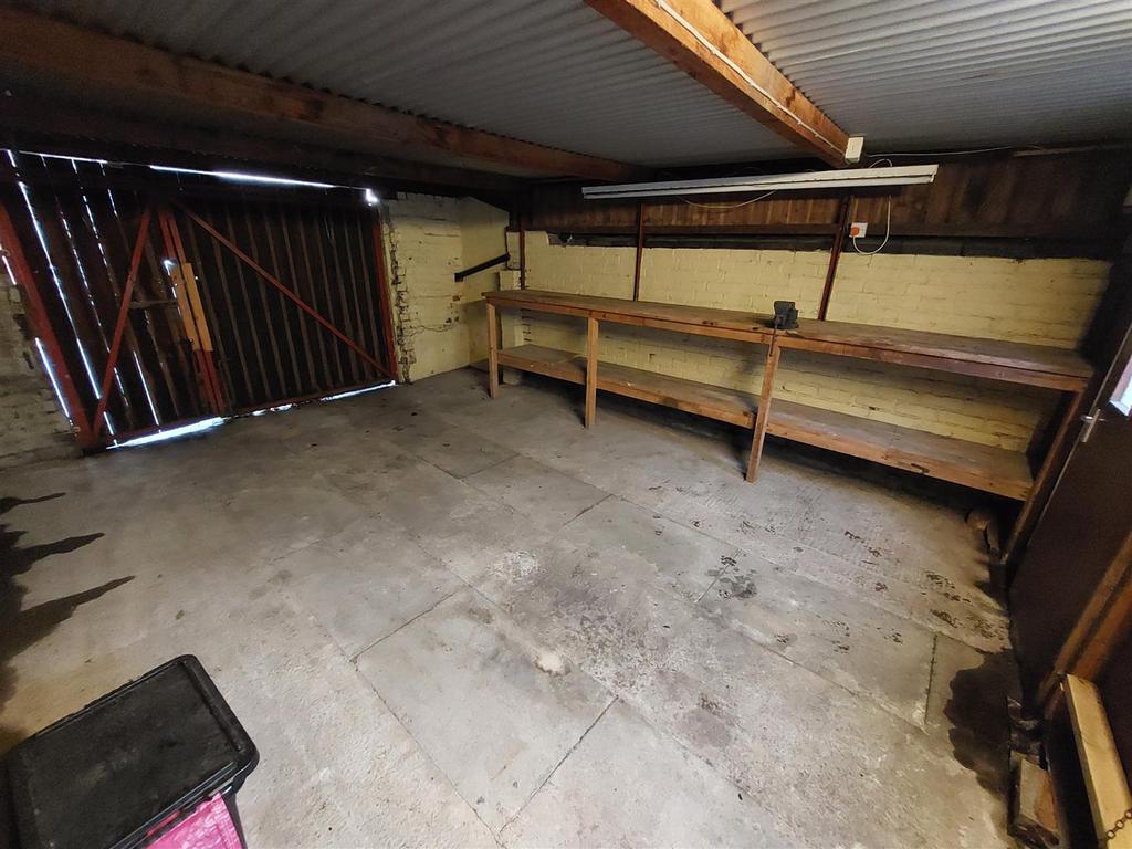 Ormskirk Road Garage