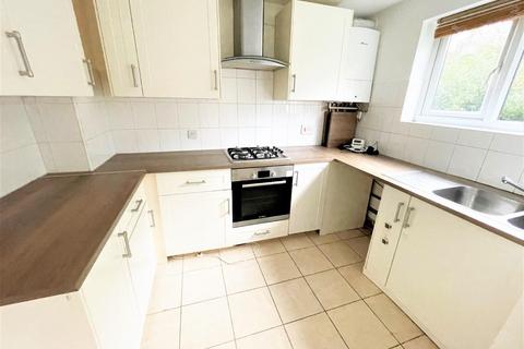 2 bedroom flat to rent, Bunns Lane, Mill Hill, NW7