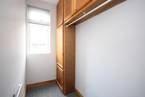 60 Aston View, Leeds, LS13 2DB