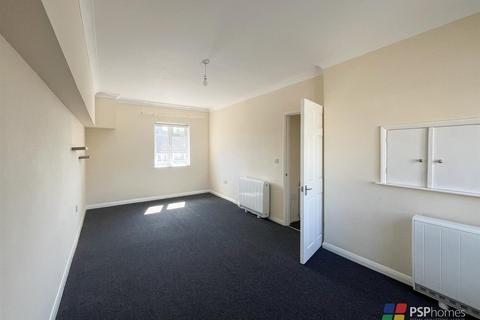 2 bedroom flat to rent, High Street, Lindfield