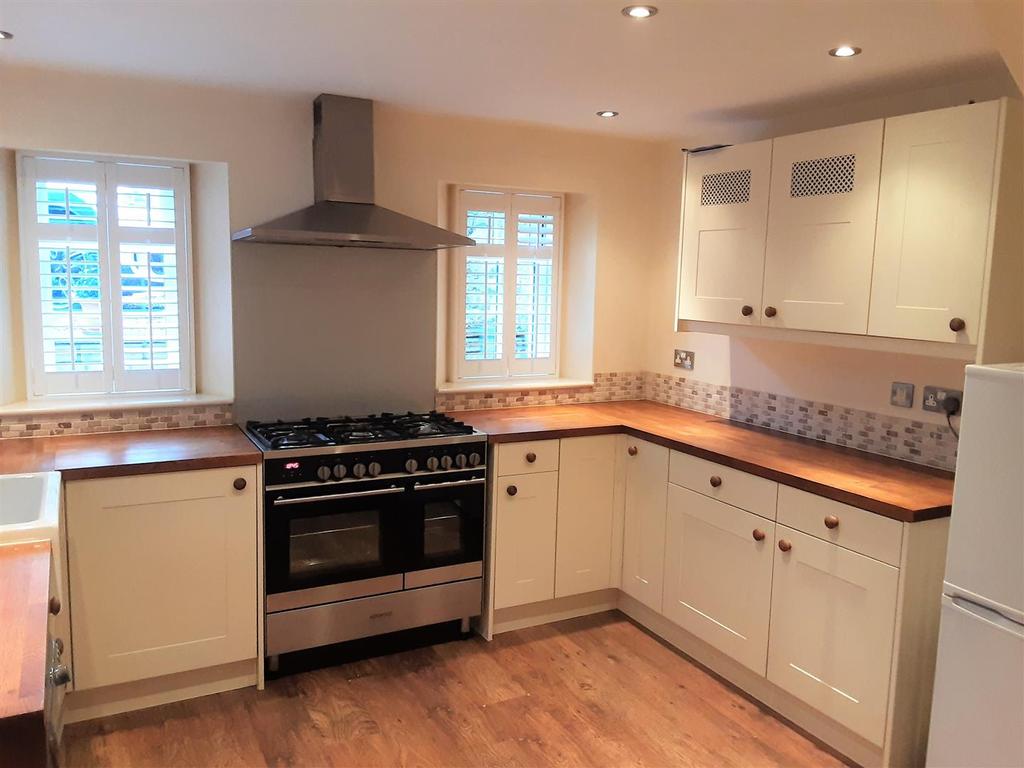Kitchen .jpg