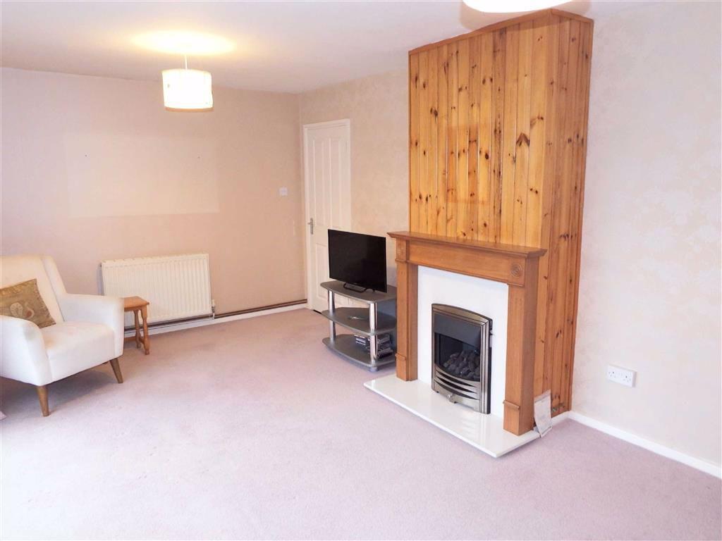 Fawcett Road, Stevenage, Hertfordshire, SG2 3 bed terraced house £300,000