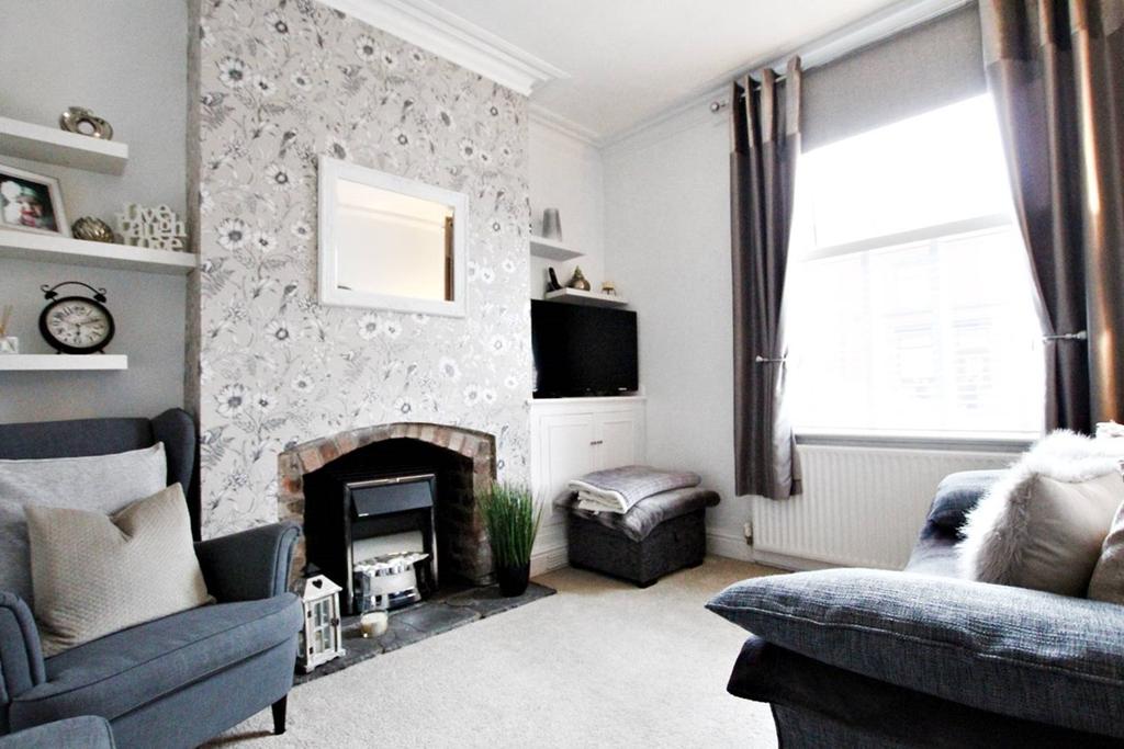 Speakman Road, Dentons Green, St Helens, WA10 2 bed terraced house £
