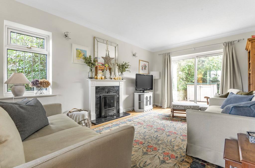 Foxdell Way, Chalfont St. Peter... 4 bed detached house £1,050,000