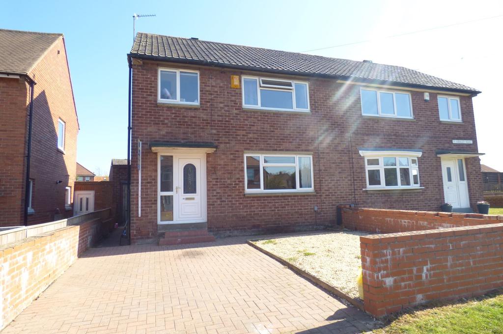 Kirkley Road, Shiremoor, Newcastle... 3 bed semidetached house £145,000