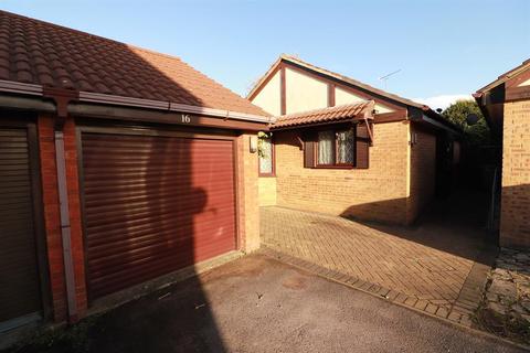 16 The Willows, Yate, Bristol, BS37 5XL