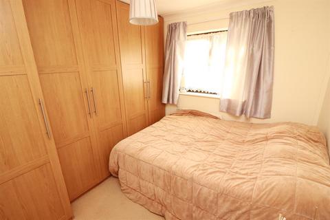 16 The Willows, Yate, Bristol, BS37 5XL