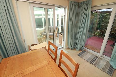 16 The Willows, Yate, Bristol, BS37 5XL